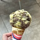 배스킨라빈스 신월신곡점 앞 | 베스킨라빈스 이달의맛 두바이에서 온 엄마는 외계인 맛 후기