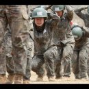 군12보병사단 수도탈환대대 을지유격훈련장 산악 장애물 극복 훈련 이미지