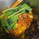 명품 벚꽃 길 | 🍀11월 일상, 도서 &lt;인간명품&gt; 상속자정신, 연남동벚꽃집 라떼, 식욕의 계절 가을 보통날의 따뜻함