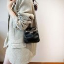 J1879 이미지