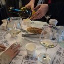 세리 | 와린이가 다녀온 압구정 와인모임 샤블리세리 후기