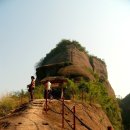 중국 광둥성[广东省] 사오관[韶关]에 위치한 단샤산 [DanXia Mountain, 丹霞山(단하산)] 이미지