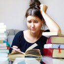 불편한 책을 읽는다는 것 이미지