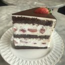 파리바게뜨전남함평점 | 함평맛집 키친205(딸기생크림케이크가 맛있는 카페)