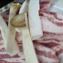 무쇠돌이김치삼겹살