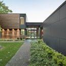 T HOUSE