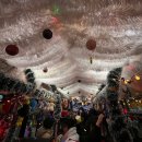 대림동 전국운수사업노조 앞 | "아이들 기다렸을텐데" 부산 '산타버스'... 안전 민원으로 운행 중단