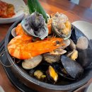 왕돌초의 살아움직이는 해물 | 제주서귀포맛집 천지연전복해물뚝배기 탱글한 해산물이 미쳐버린 식당후기(가격,메뉴,주차)