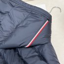 명품물류 | 몽클레르 명품 남자경량패딩 베르메일 구매 후기 :: 박음질 불량 교환까지 (+캐나다구스 롯지 착용샷 비교)