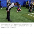 “죄송하다” 한 번 뱉고 자리 떠난 홍명보, 마지막까지 90도 인사 건넨 日 모리야스 이미지