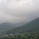 동구리 저수지 위 공원 이미지