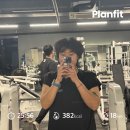 우수수 써내리는중