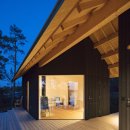 [핀란드주택] 호숫가에 있는 사우나 게스트하우스, 적삭목 루버가 이쁜집. 평면도 참조 Sauna and Guesthouse 이미지