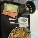 대학천사약국 | 오타 수정 안 했고 두쫀쿠 첨 먹어 봄