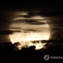 구름사이 이미지