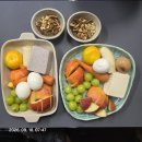 아침은 한결같이 채식과 과일식, 그리고 목 관리까지 챙기는 중! #채과식 #목관리 이미지