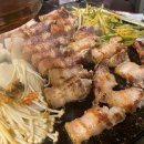불타는돼지부속