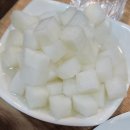 유성통닭 | 인덕원 맛집 :: 유성통닭 반반통닭 솔직후기 (가마솥 바삭함 + 무 셀프리필)