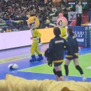 현대체육관 | 2025-2026 여자배구 251221 현대건설 vs 정관장 수원실내체육관 직관 후기후기~! (브이라이브석 V3 1열)