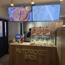 형제유통 | 양재 맛집 선물용으로 너무 좋은 수제호두파이 전문점 '호두까끼형제' 방문포장 후기