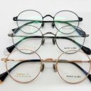 글라스 안경. 콘택트 이미지