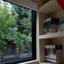 무너지는집 조형물 이미지