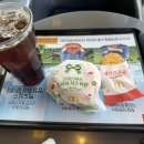 맥도날드 부산기장DT점 | 맥도날드 맥모닝 신메뉴 크리스마스 트러플 치즈 머핀 칼로리 가격 간단 후기