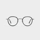 유아이 안경 이미지