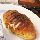 커피먹는 북극곰 | 합정 베이커리 카페 올라운드커피 나만 알고싶은 디저트 천국