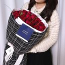 장미로 | 원모먼트 대형꽃다발 후기｜샤넬 레드장미로 완성한 젠더리빌, 당일꽃배달까지 완벽