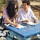 [2015.07.12]'무릎' 아이유, '연평해전' 이현우와 화보사진 '찰칵'…'살인미소' 이미지