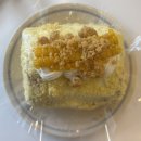 플로어 - 6514 | [홍대 디저트 맛집] 일쩜오플로어 옥수수 수건케이크 후기