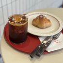 용산-394 | [용산구 이태원] 브리즈서울 한남, 커피와 소금빵이 맛있는 여유로운 한남동 카페