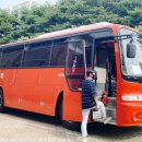 수원시립공연단 연극 <해피 버스데이> 이미지