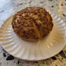 이천뚝배기 | 이천 쌀베이커리 카페 흥만소, 밤쌀크림빵 딸기 뚝배기 빙수 후기