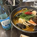 대피소울릉 | [용리단길] 비오는 날 소주 한 잔, 오징어 회 제철일 때 가보는 용리단길 맛집 울릉집 방문 후기!
