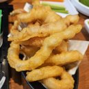 일산 맛집. 라페스타의 싱싱한 오징어가 날아다니는. 오징어본가.