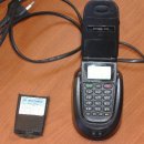 구형 모토로라 핸드폰으로 밧데리 구함 이미지