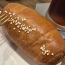 유들렌 | 홍대 카페 마들렌 맛집 유들렌 후기