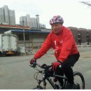 이학재국회의원(서구강화갑)후보 4월 3일 화요일 가정동지역 자전거를 타고 선거운동 하는 모습.. 이미지