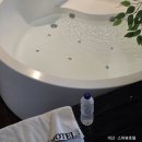 이마트24 온천트레비앙점 | 충남 예산 숙소 추천 캠핑 감성 카라반과 개별 온천 스파를 동시에 즐기는 덕산 스파뷰호텔