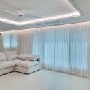 햇살품은 창 이미지