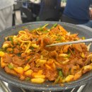 남부터미널역 계단 횡단보도(5번출구 뒤) | [남부터미널] 매콤한 오리주물럭 맛집 남터 직장인 회식 장소 추천 &#34;나오리주물럭 남부터미널점&#34;