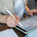 패드로 그리는 드로잉 이미지