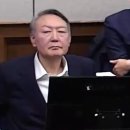 "다음 주 추가 재판해요 그냥"... 징징대다 질질 끈 김용현 측 이미지