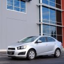 🚗2015 Chevrolet Sonic LT - 독특한 디자인! 개성넘치는 주행! 연비 굿! 출퇴근으로 굿!! - 2주 $81🚗 이미지