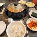 월수금 통돼지 김치찌개 이미지