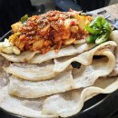 한판삼겹 - 화성시 수영로39번길 14 | 부산 문현동 술집 작은딸 노포감성 핫플 김치삼겹한판 후기
