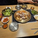 홍's황금족발