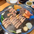 파크랜드빌딩 앞 | JH 진해용원맛집&lt;만재네&gt; 미나리삼겹살 있는 용원구워주는고기집